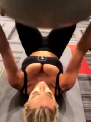 Lindsay Pelas Working Out